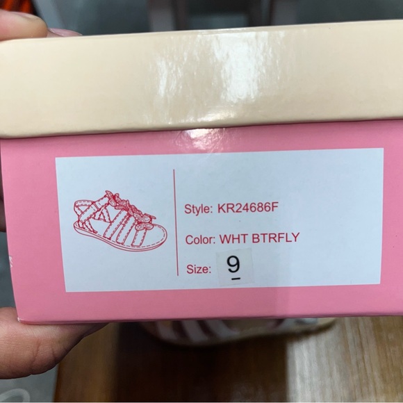 Maggie & Zoe Kids' White Sandals with Pastel Butterflies NEW - Picture 4 of 4